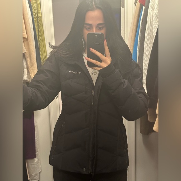 Columbia Women’s Winter Jacket - Picture 2 of 4
